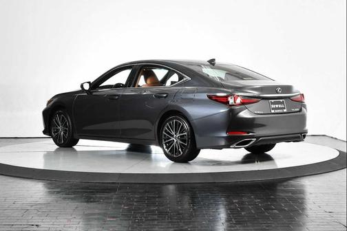 2025 Lexus ES 350 Base