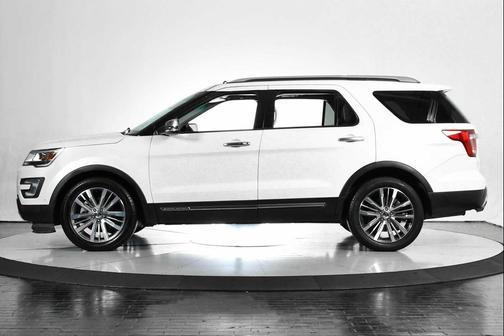 White Platinum Metallic Tri-Coat 2017 Ford Explorer Platinum