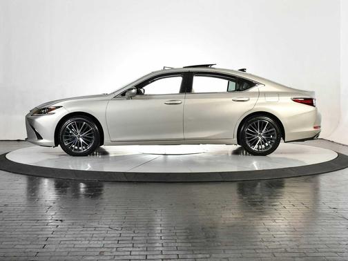 2025 Lexus ES 350 Base