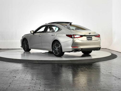 2025 Lexus ES 350 Base