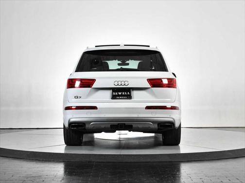 2019 Audi Q7 55 Premium Plus