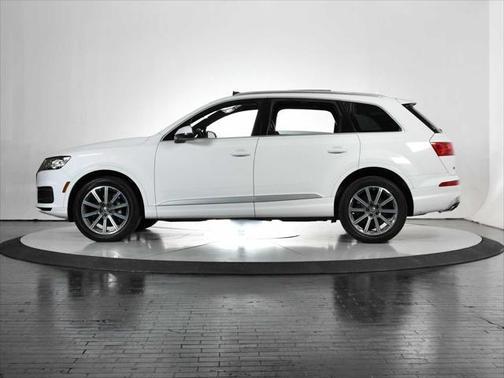 2019 Audi Q7 55 Premium Plus