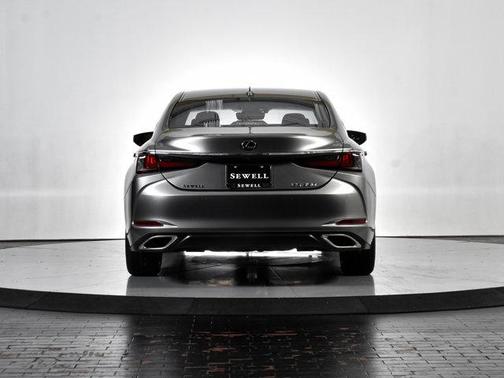 2021 Lexus ES 350 Base