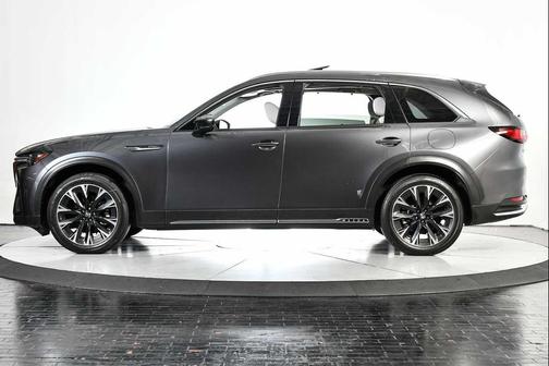 2024 Mazda CX-90 PHEV Premium Plus