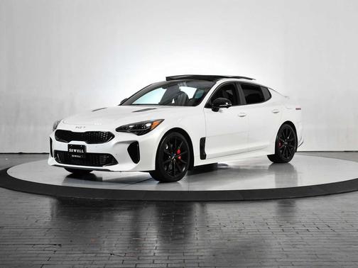 2022 Kia Stinger GT2