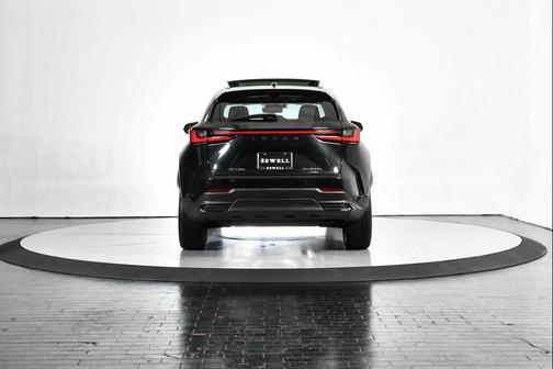 2025 Lexus NX 450h+ Luxury