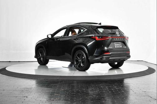2025 Lexus NX 450h+ Luxury