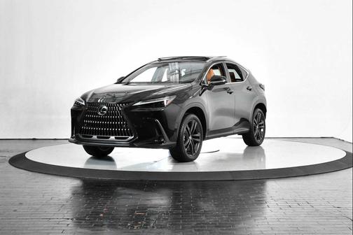 2025 Lexus NX 450h+ Luxury