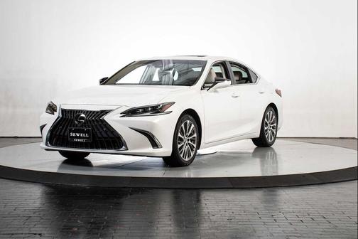 Eminent White Pearl 2023 Lexus ES 300h Ultra Luxury