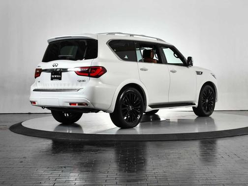 2021 INFINITI QX80 SENSORY AWD