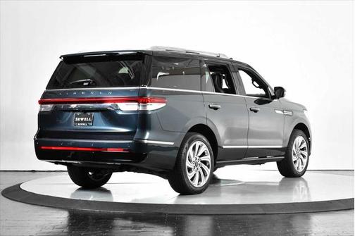 2024 Lincoln Navigator Reserve