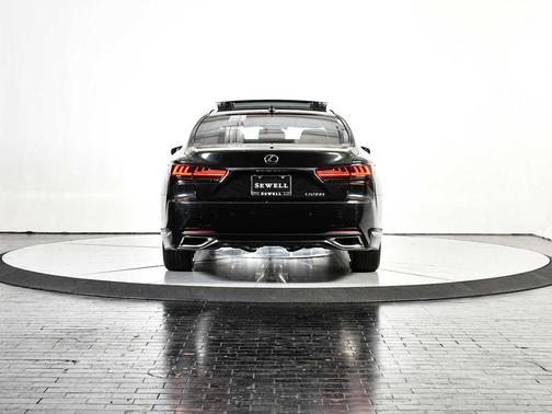 2024 Lexus LS 500 Base