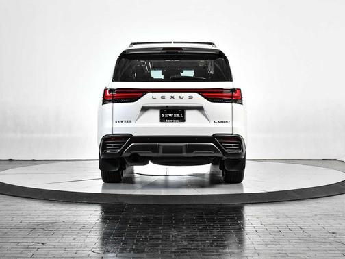 2023 Lexus LX 600 Luxury