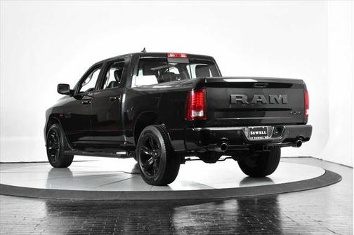 2018 RAM 1500 Night Crew Cab 4x4 5'7' Box