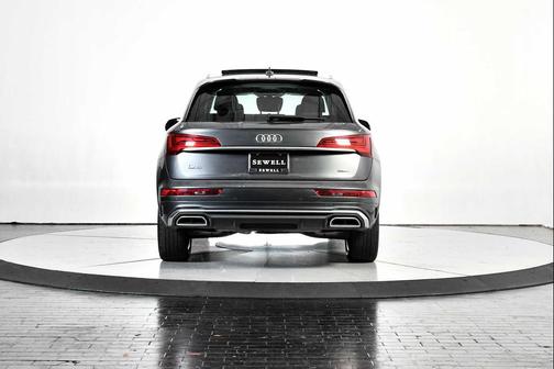 2024 Audi Q5 45 S line Premium