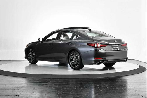 2023 Lexus ES 350 Base