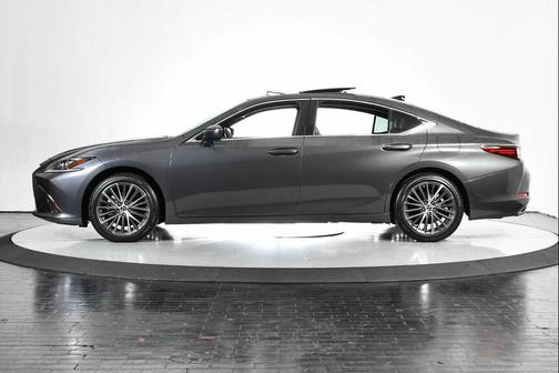 2025 Lexus ES 350 Base