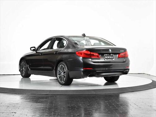 2019 BMW 540 540i