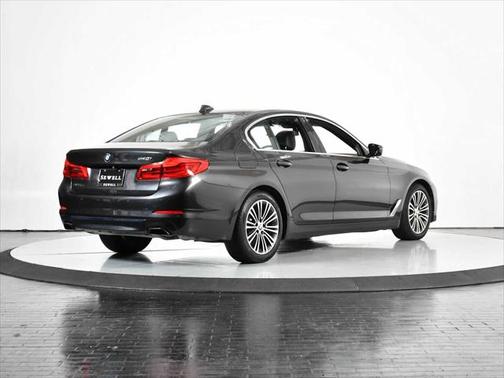 2019 BMW 540 540i