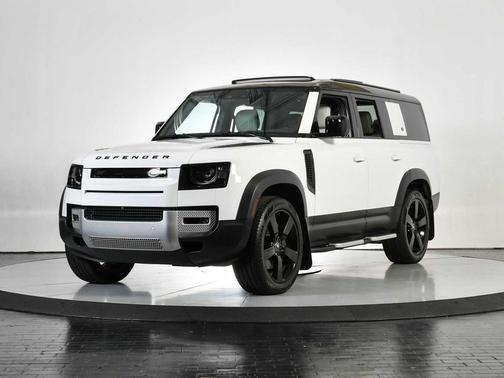 2023 Land Rover Defender 130 SE