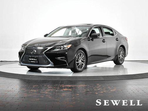 2017 Lexus ES 350 Base