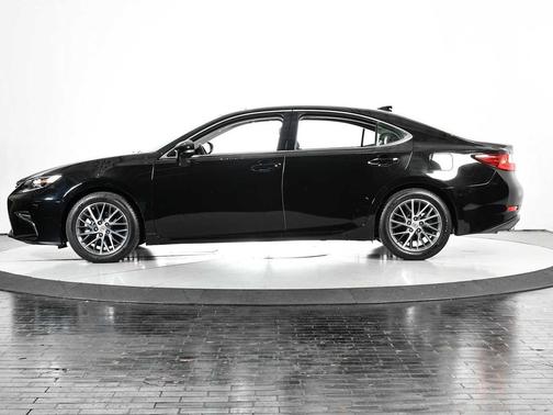 2017 Lexus ES 350 Base