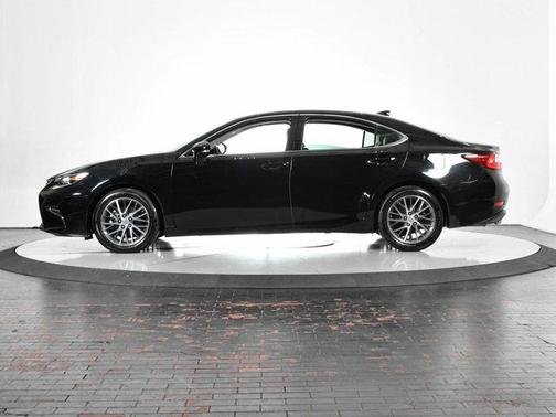 2017 Lexus ES 350 Base
