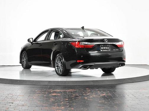 2017 Lexus ES 350 Base