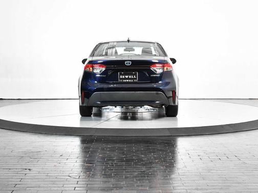 2022 Toyota Corolla Hybrid SE