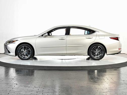 2022 Lexus ES 350 Base