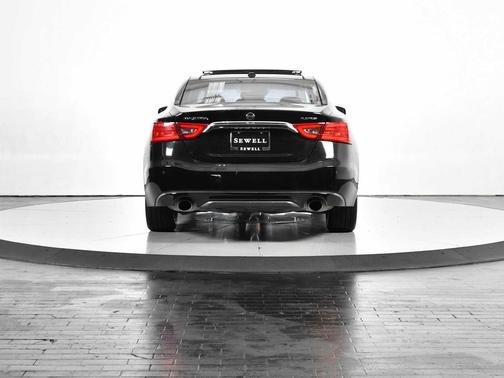 Super Black 2016 Nissan Maxima 3.5 Platinum