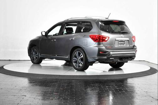 2018 Nissan Pathfinder Platinum