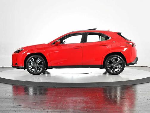2025 Lexus UX 300h Premium