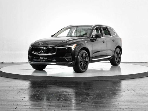 2023 Volvo XC60 B5 Plus Bright Theme