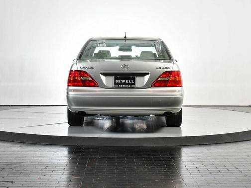 2003 Lexus LS 430 Base