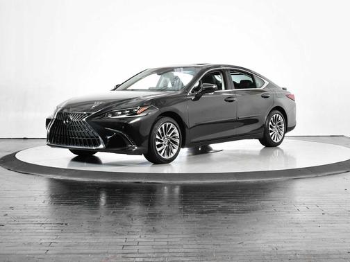 Caviar 2025 Lexus ES 300h Ultra Luxury