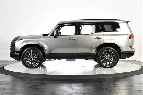 Atomic Silver 2025 Lexus GX 550 Luxury+
