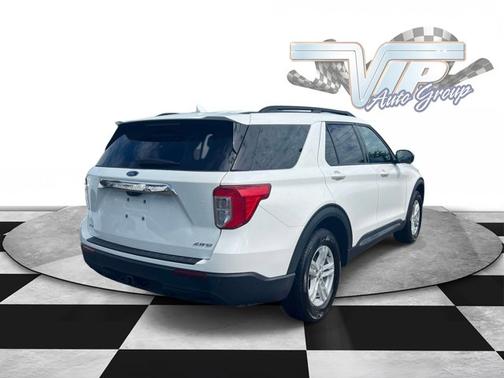 STAR WHITE MET TRI-COAT 2024 Ford Explorer XLT