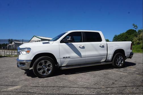 Bright White Clearcoat 2022 RAM 1500 Big Horn/Lone Star