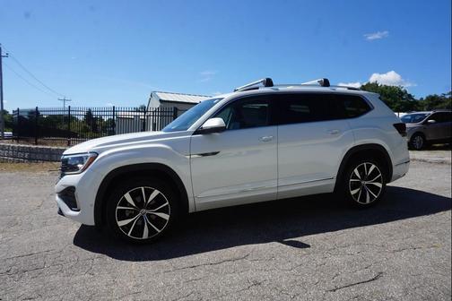 2024 Volkswagen Atlas 2.0T SEL Premium R-Line 4MOTION