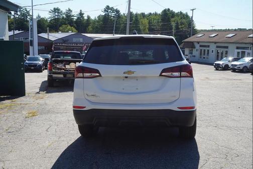 2022 Chevrolet Equinox LS