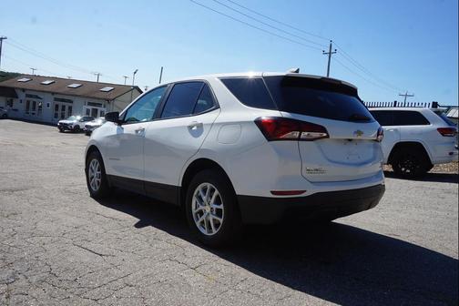 2022 Chevrolet Equinox LS