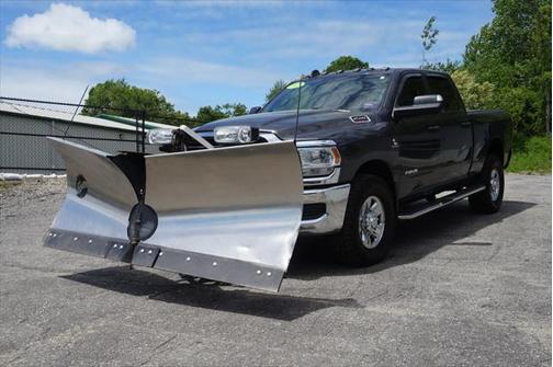 2022 RAM 2500 Tradesman Crew Cab 4x4 6'4' Box