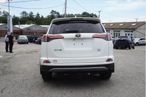 2018 Toyota RAV4 XLE
