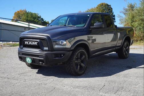 2019 RAM 1500 SLT