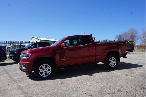 Cajun Red Tintcoat 2017 Chevrolet Colorado LT