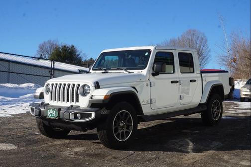 2022 Jeep Gladiator Overland