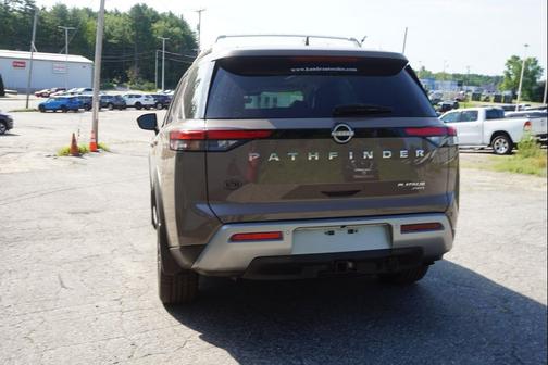 Baja Storm 2023 Nissan Pathfinder Platinum 4WD