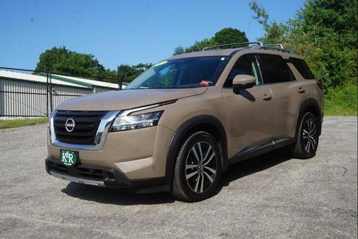 Baja Storm 2023 Nissan Pathfinder Platinum 4WD