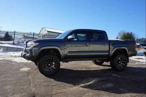 2017 Toyota Tacoma Limited